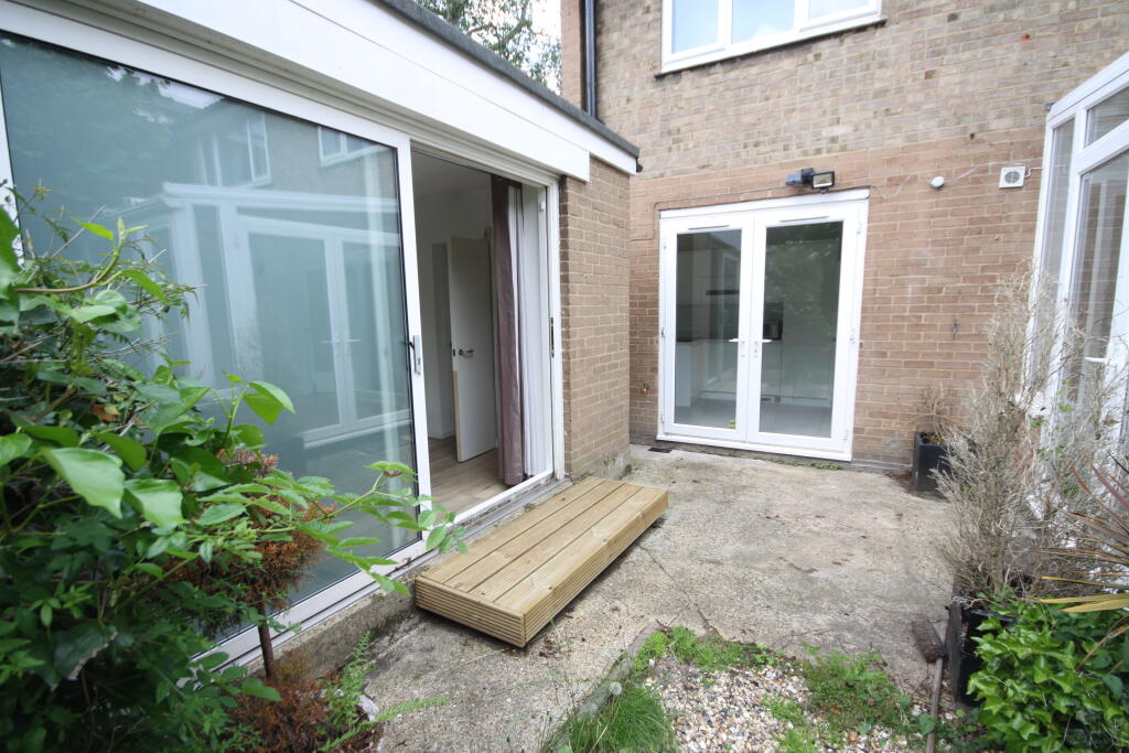 House in London - View 4