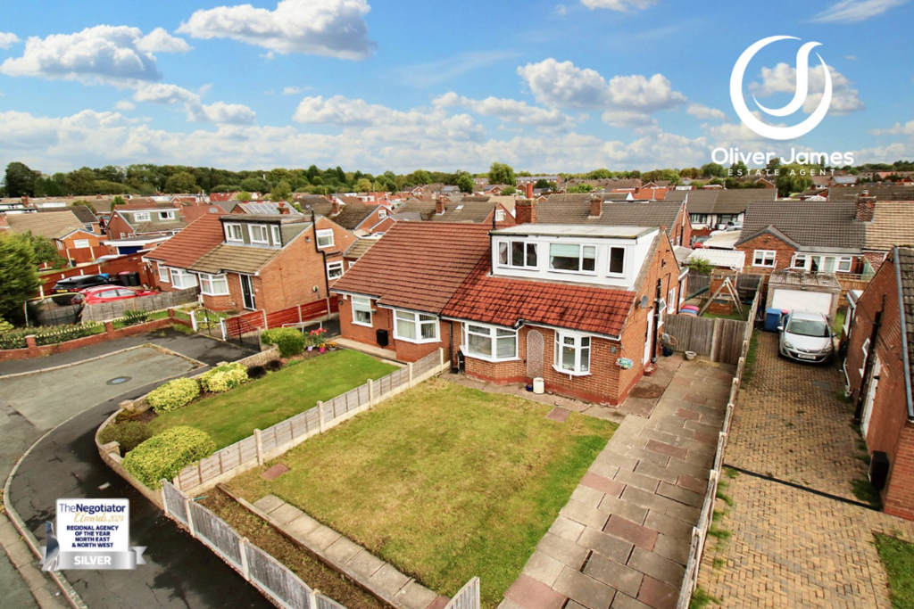 Main image of property: Newlands Avenue, Irlam, M44