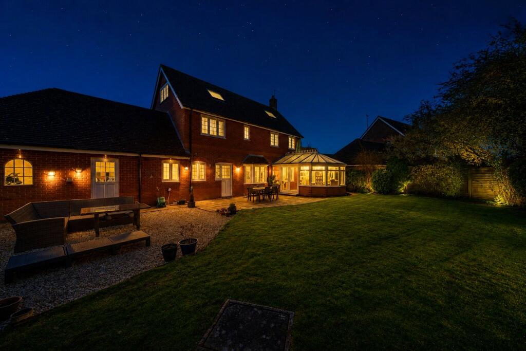 Main image of property: Hanningtons Way, Burghfield Common, Reading, Berkshire, RG7