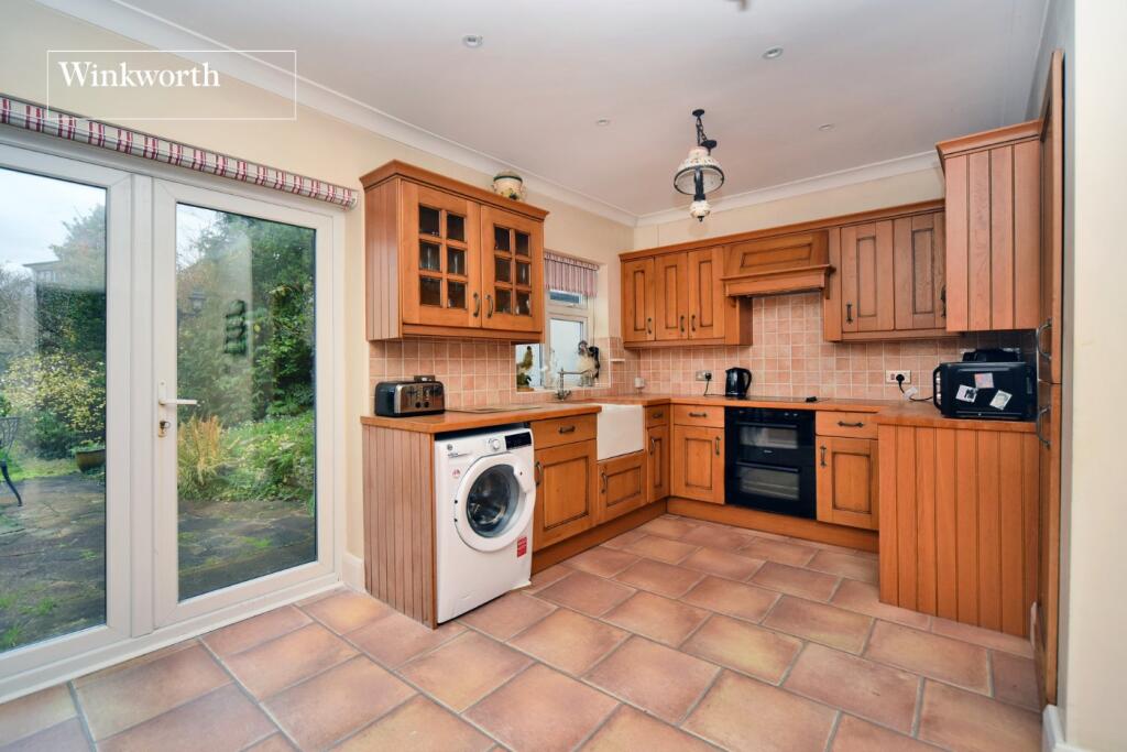 Sandy Lane, Cheam, Sutton, SM2 photo 4