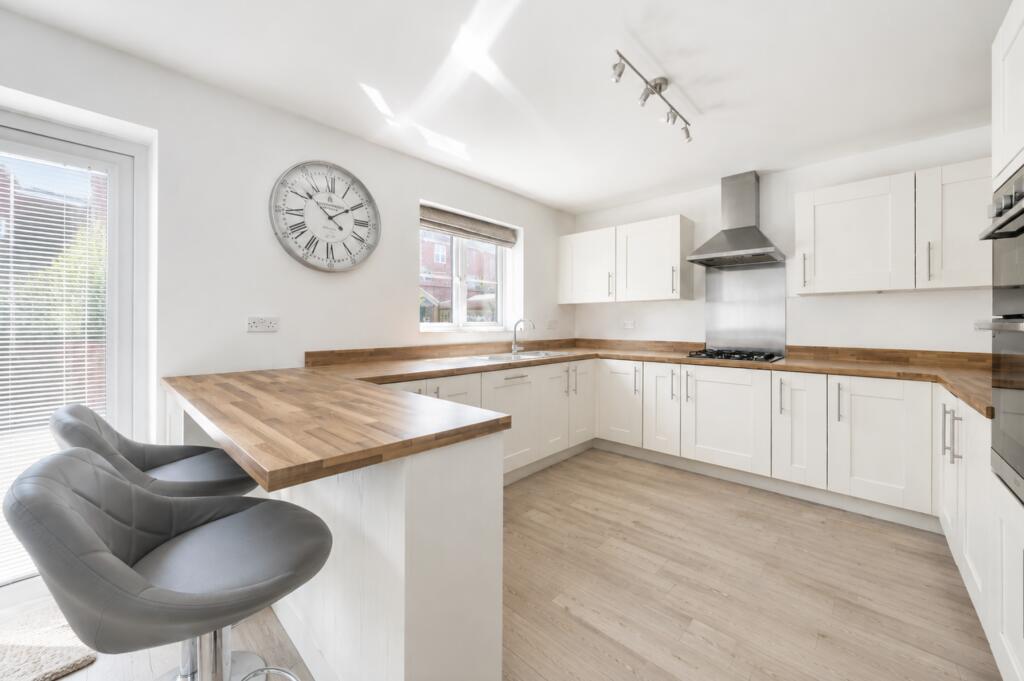 House in Milton Keynes - View 3