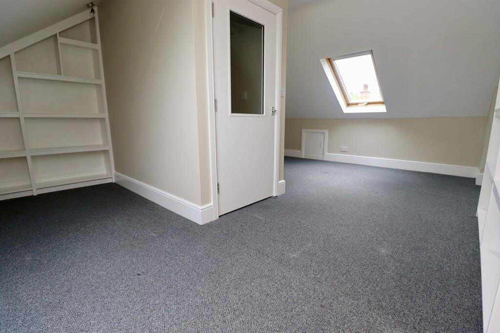 Apartment in Lincoln, New Boultham - More