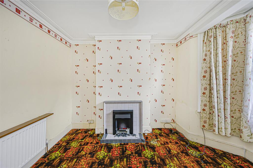 House in London, Upton Park - View 5