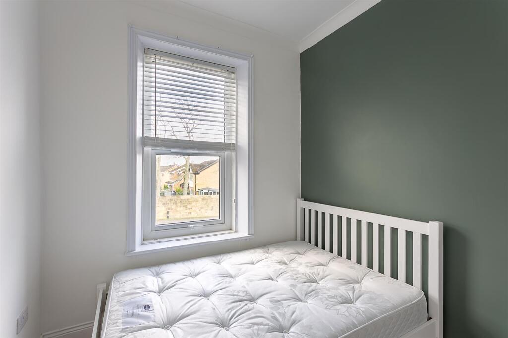 Apartment in Newcastle upon Tyne - View 5