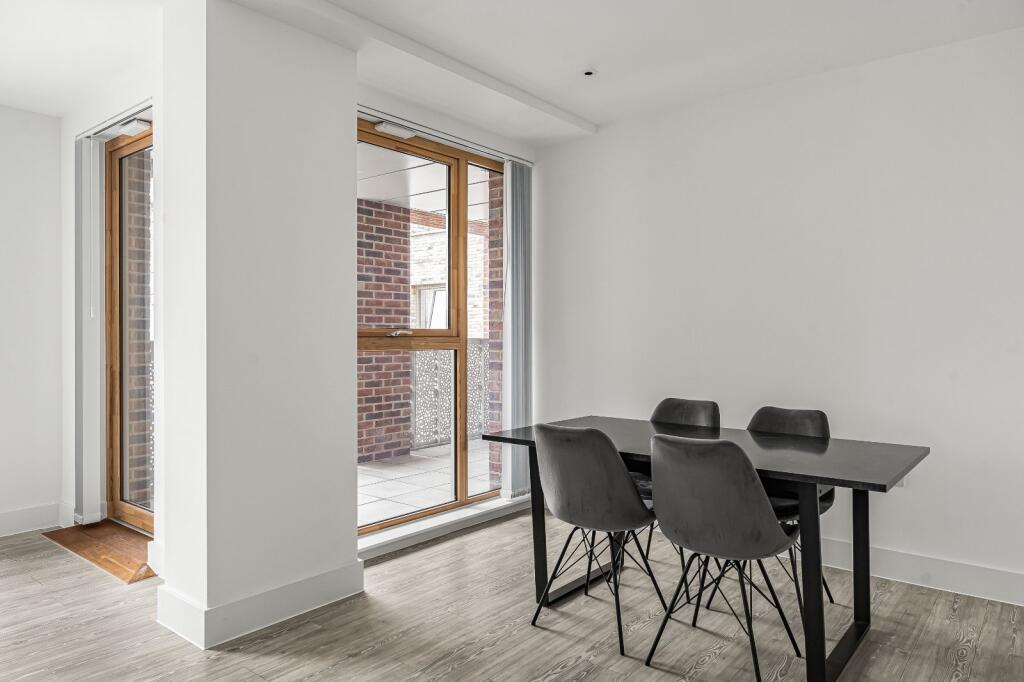 Apartment in London - View 2