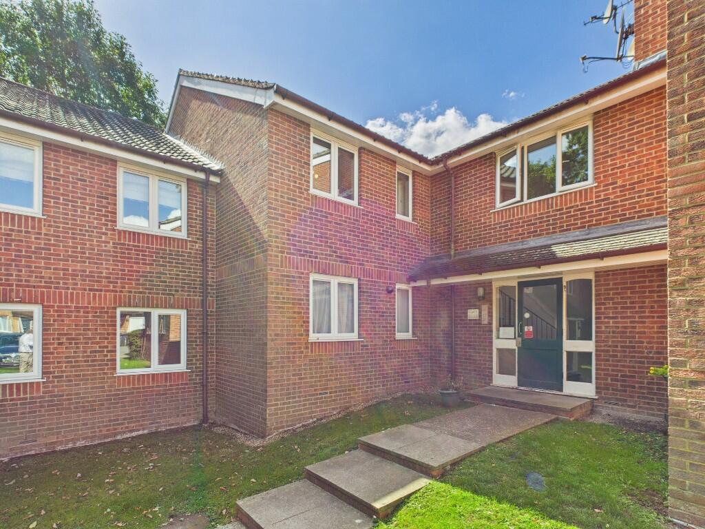 Main image of property: Greenside Close, London, N20