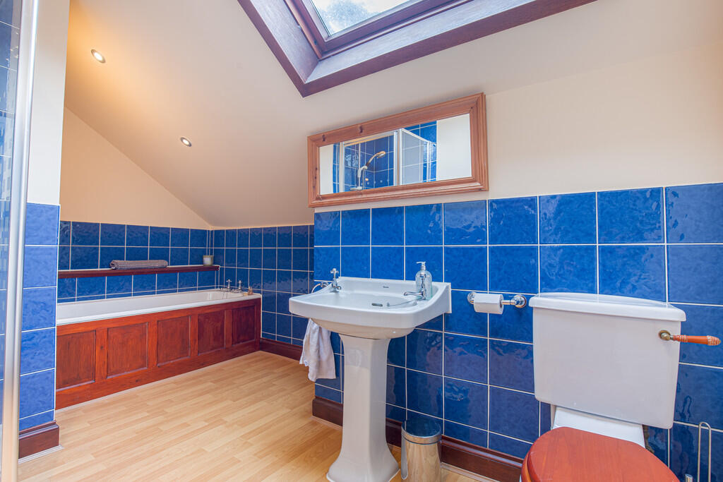 Apartment in Aberdeen, Rubislaw, Queen's Cross and Harlaw - More