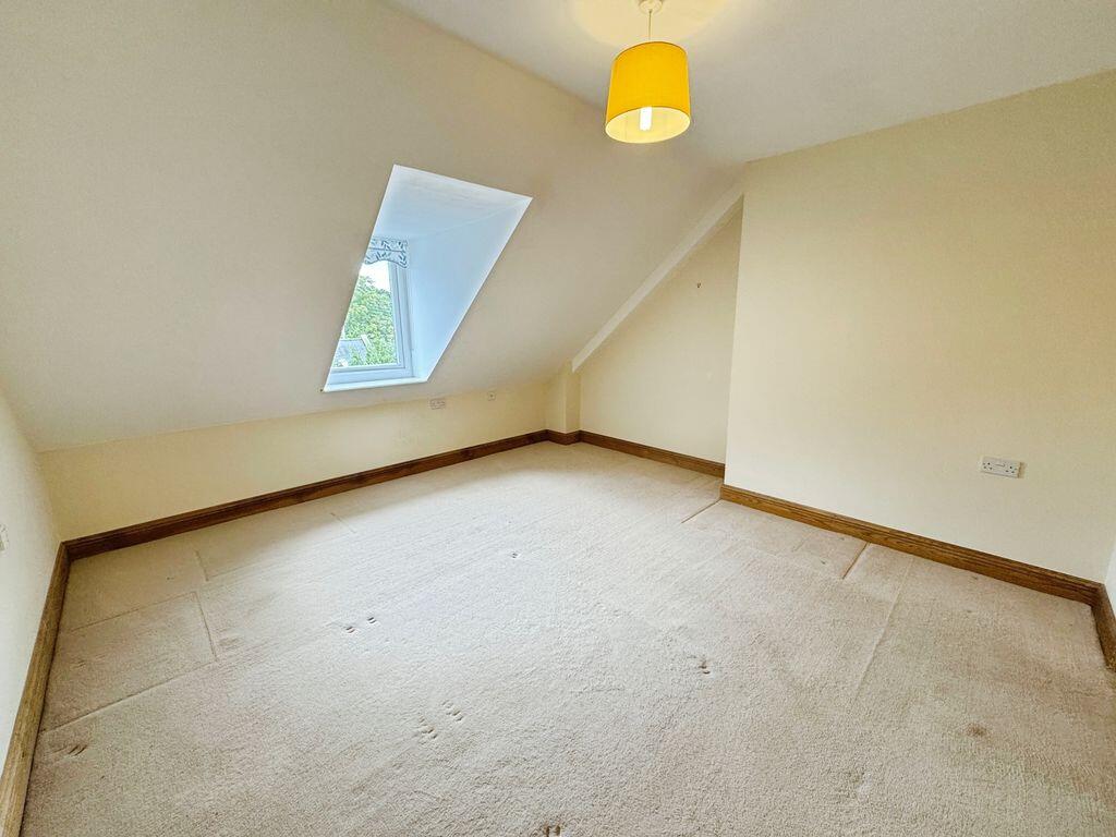 Apartment in Newcastle upon Tyne - View 5