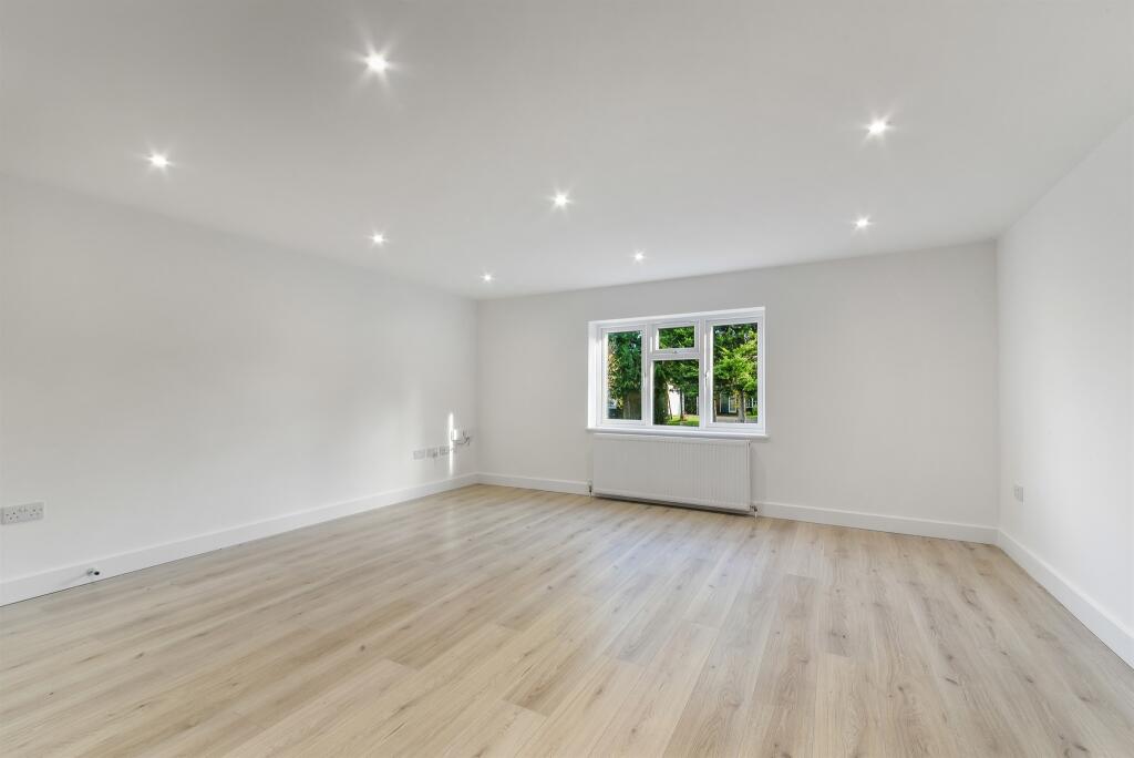Main image of property: Kingswood Way, South Croydon