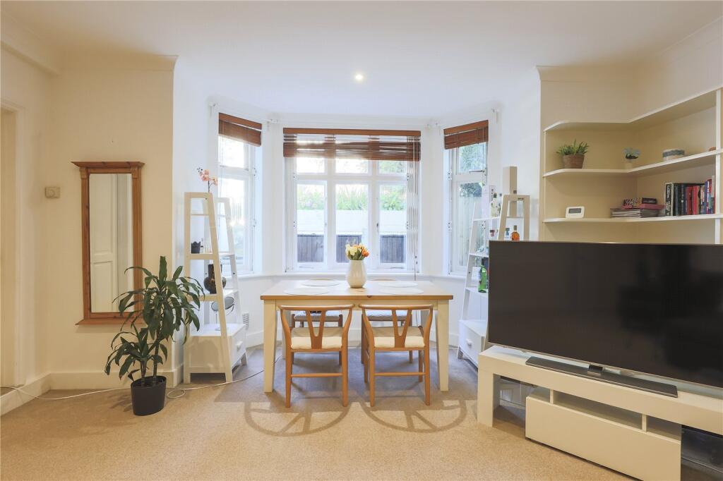 Apartment in London - View 4