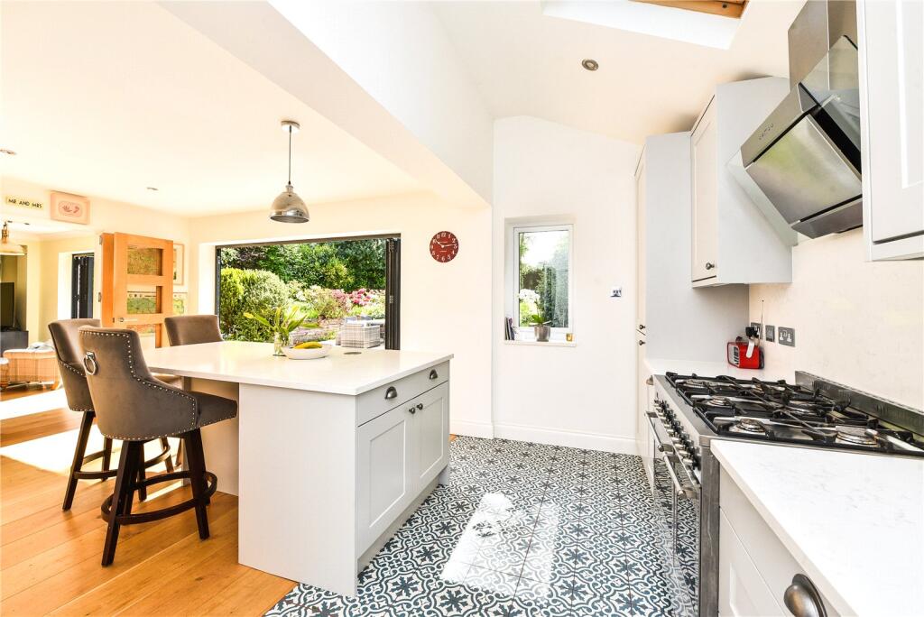 House in Guildford - View 3