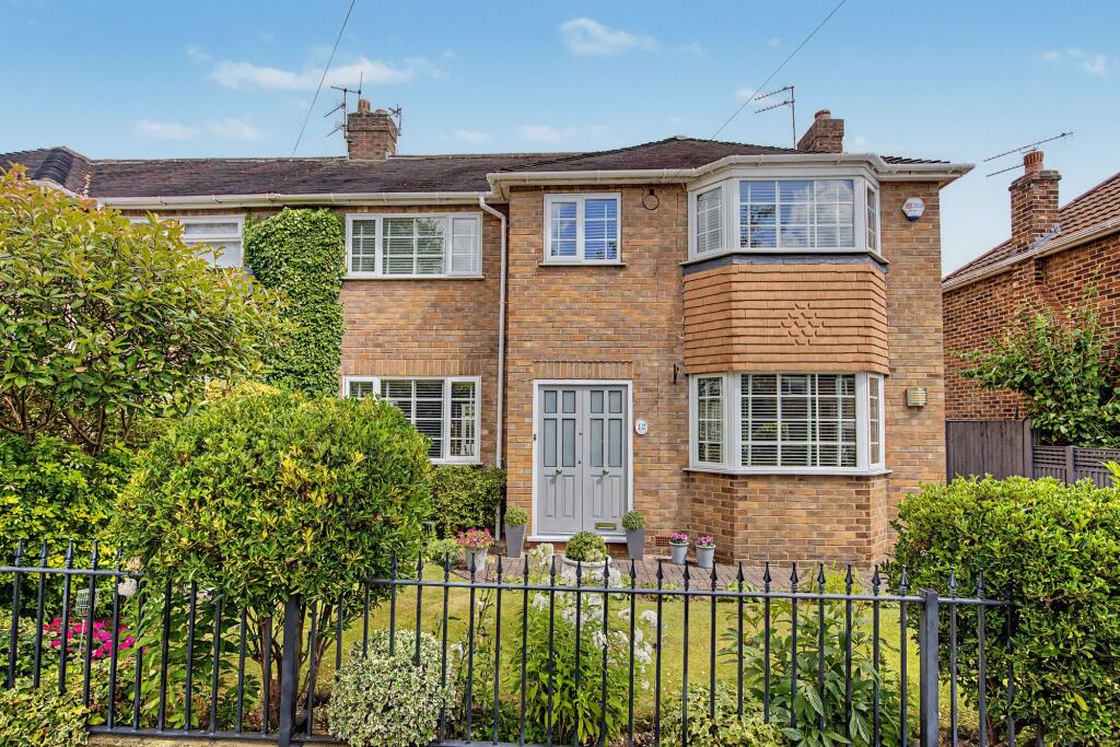 Main image of property: Ridge Avenue, Hale Barns, WA15