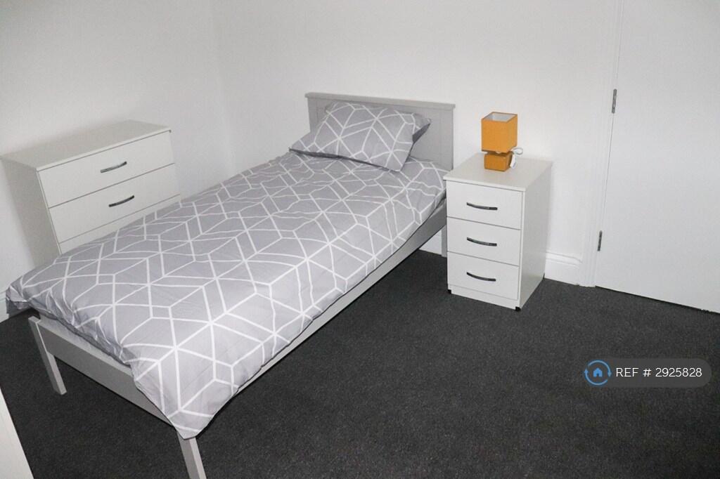 1 bedroom house share for rent