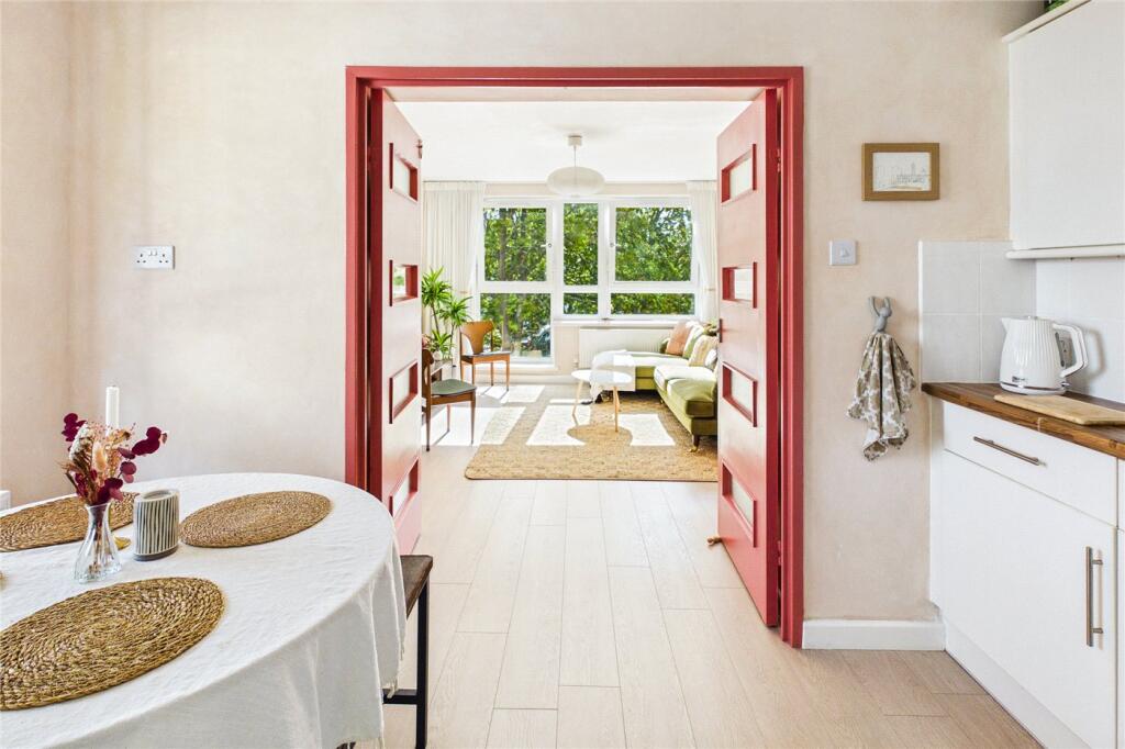 Apartment in London - View 5
