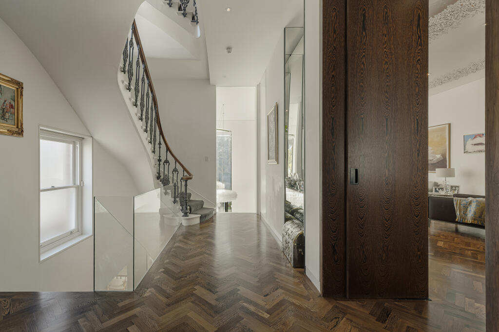 House in London - More