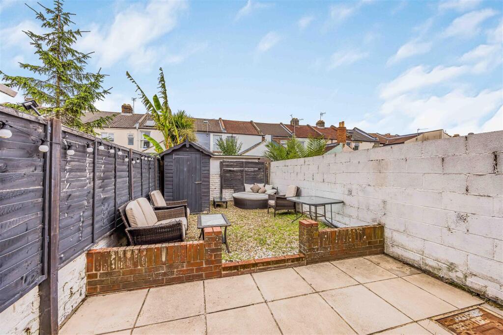 Farlington Road, Portsmouth - View 3