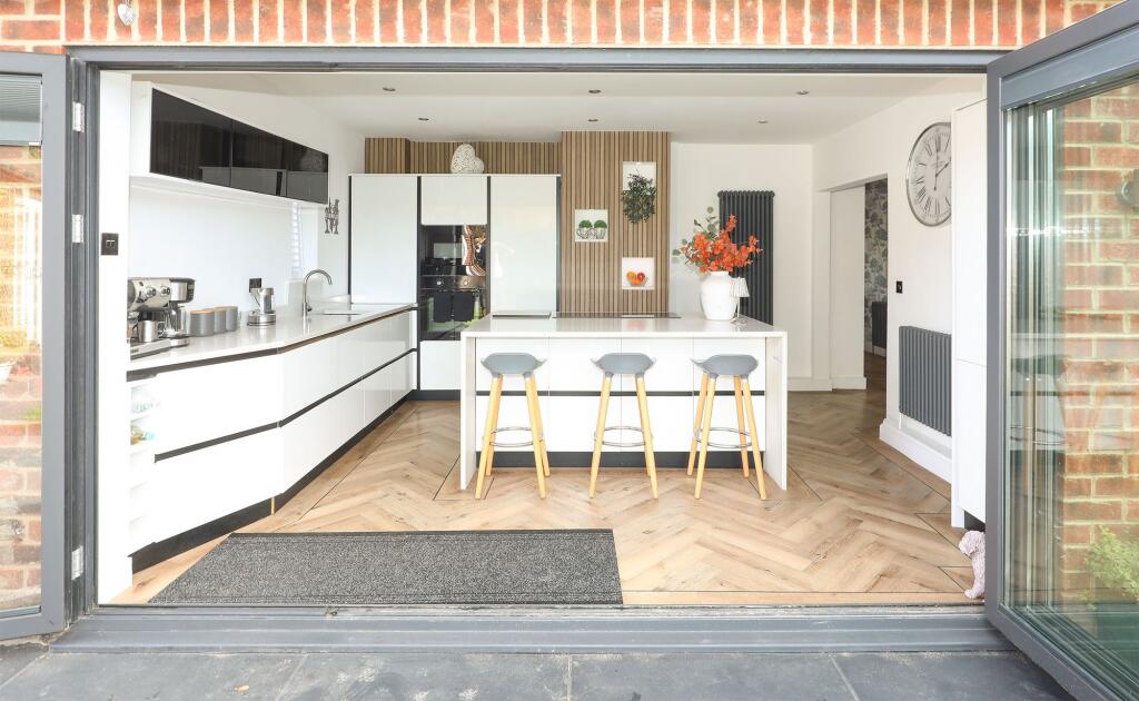 House in Bolsover, Barlborough - More
