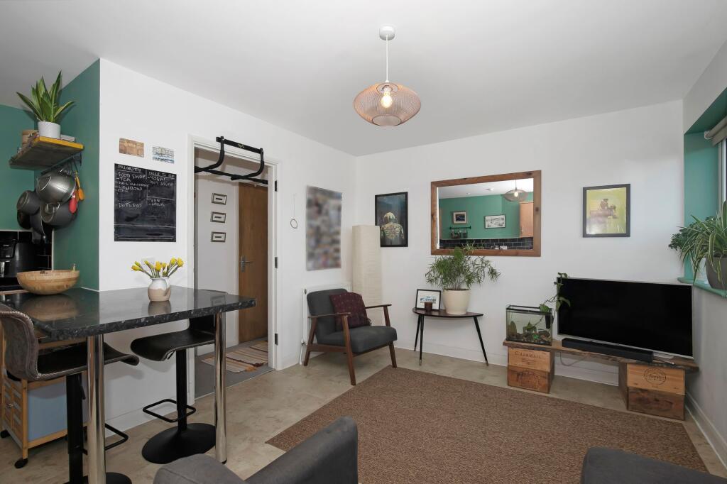Main image of property: Two Mile Hill Road, Kingsway Court, BS15