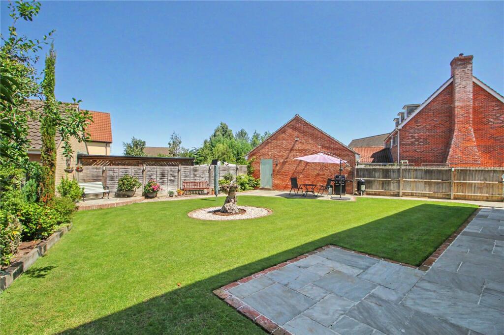 Tench Close, Mulbarton, Norwich, Norfolk, NR14 photo 4