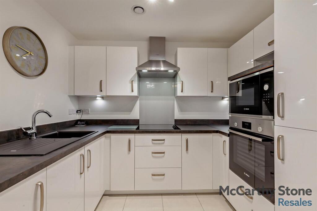 Main image of property: Miami House, Princes Road, Chelmsford, Essex, CM2 9GE