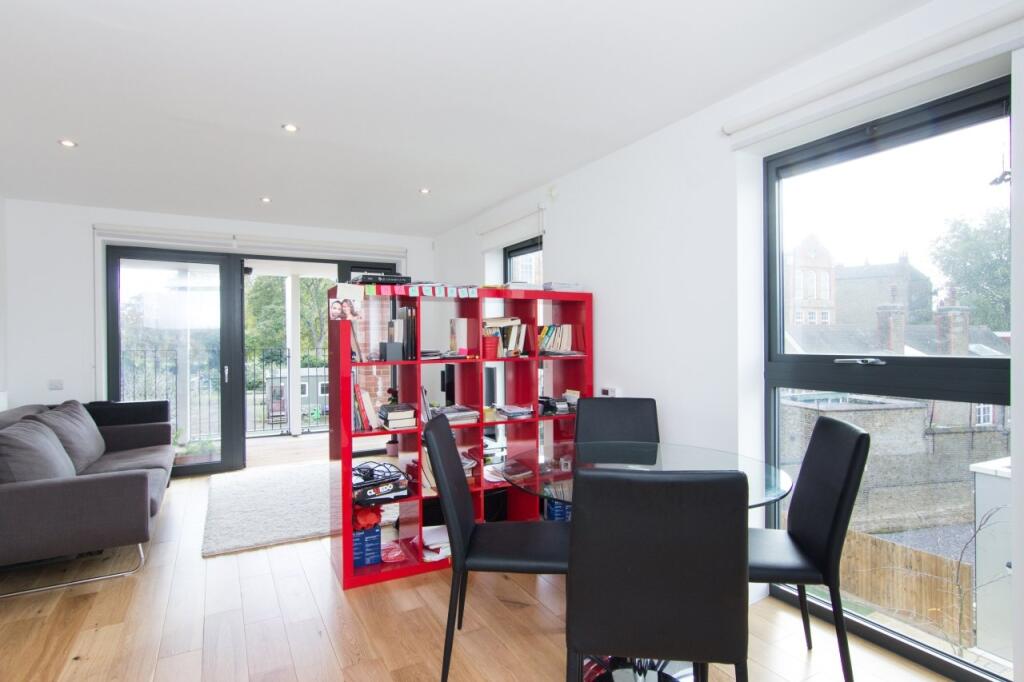 Apartment in London - View 2