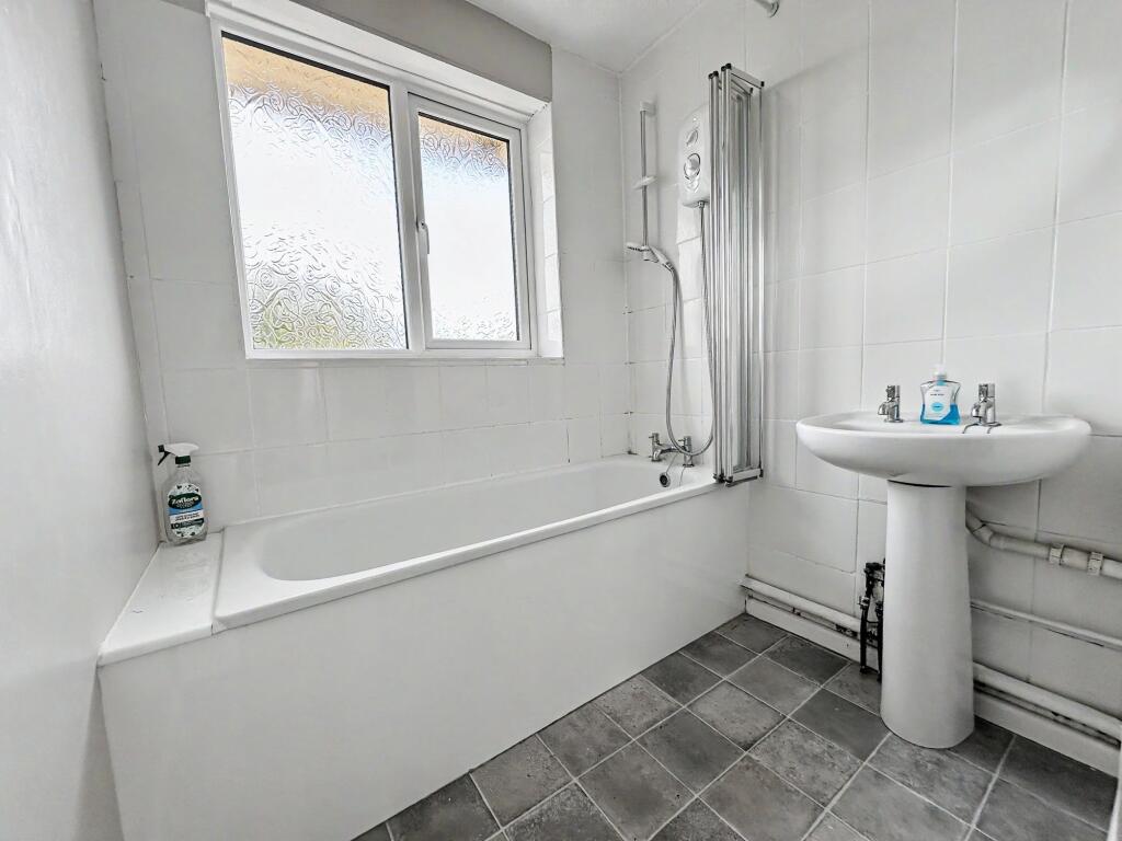 Westbrook, Lustrells Vale, Saltdean, BN2 8EZ - More