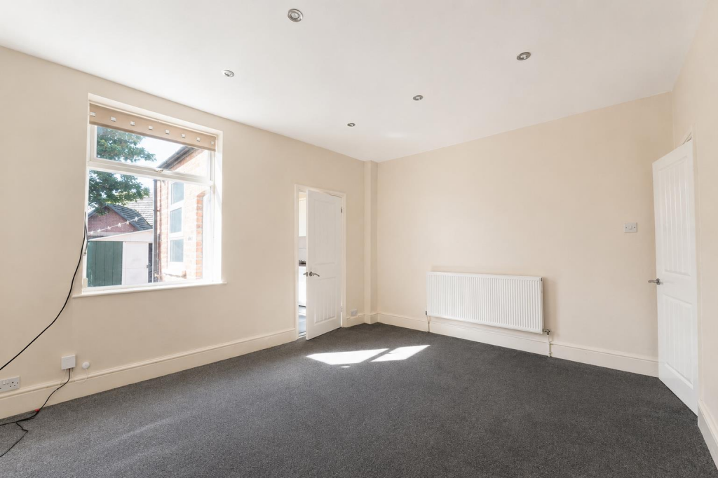 House in Salford, Greater Manchester - View 4