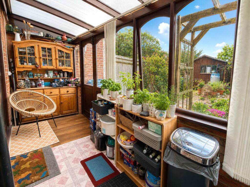 Lansdowne Drive, Hailsham, East Sussex, BN27 photo 5