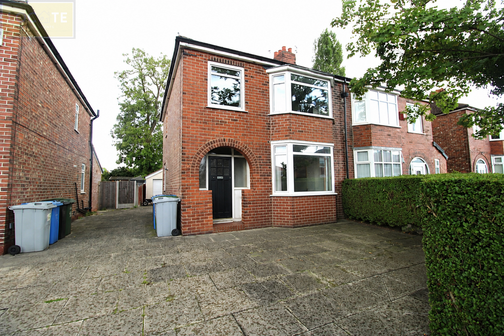 3-bed semi-detached on Brooklyn Avenue, Flixton, £350,000
