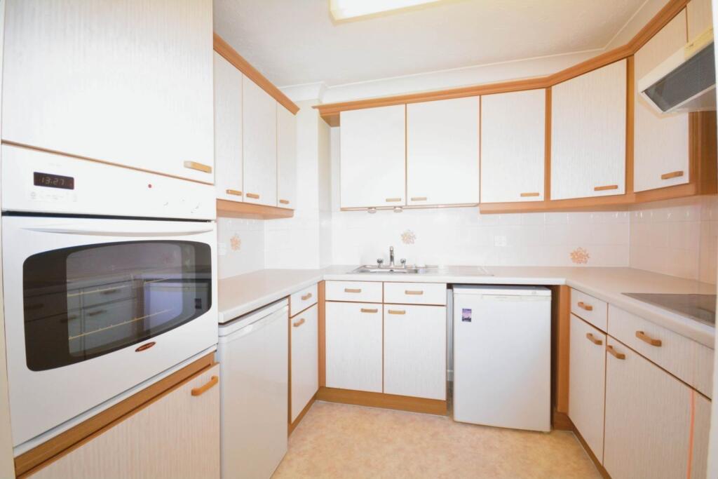 Archer Court photo 4
