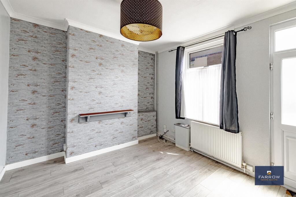 House in Grimsby, West Marsh - View 5