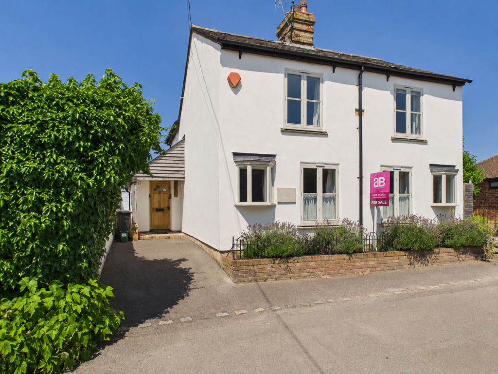Main image of property: Malvern Cottage, Brook Street, Kingston Blount, Chinnor, Oxfordshire
