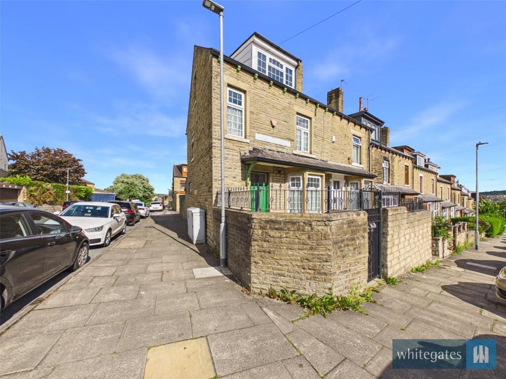 Main image of property: Upper Woodlands Road, Bradford, West Yorkshire, BD8