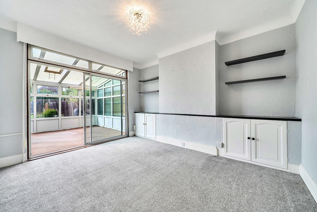 House in Northwood - View 4