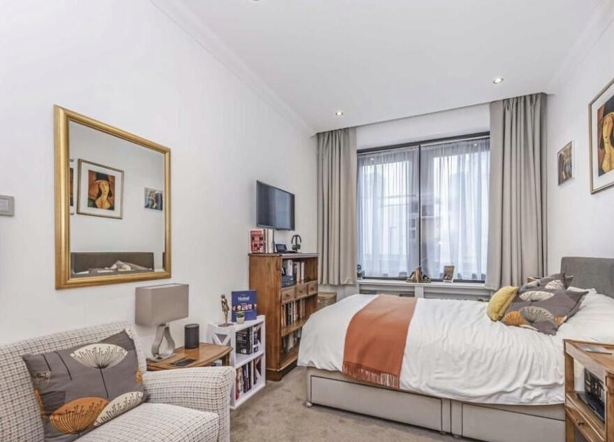 Apartment in London - View 4