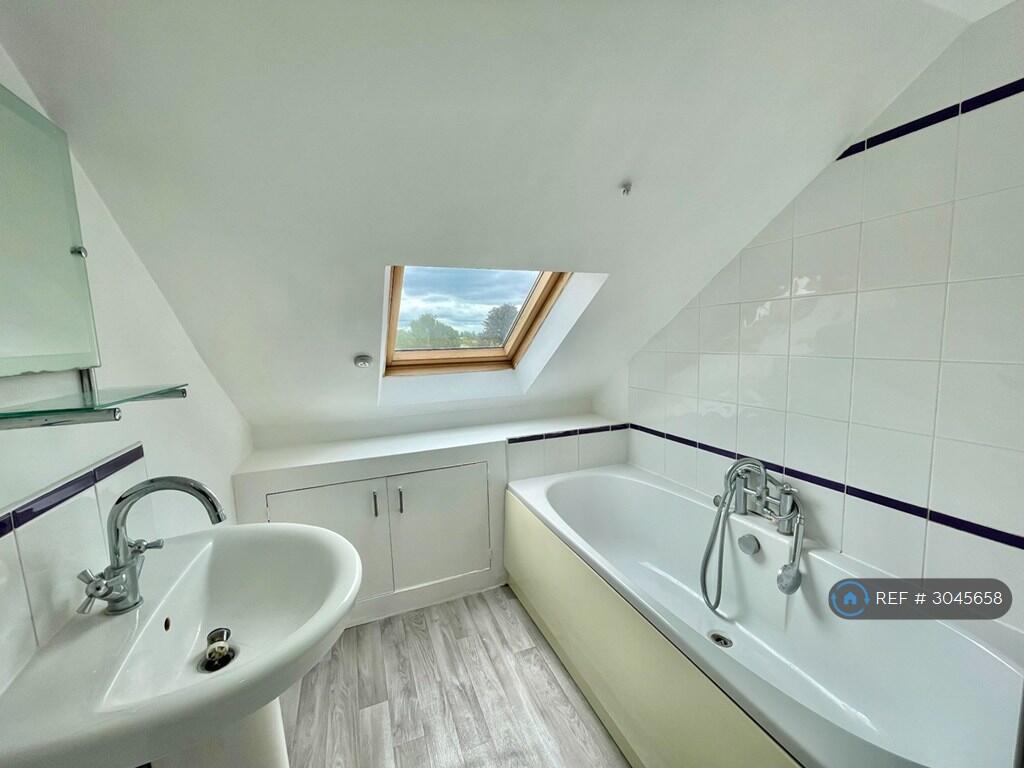 House in Sheffield - View 4