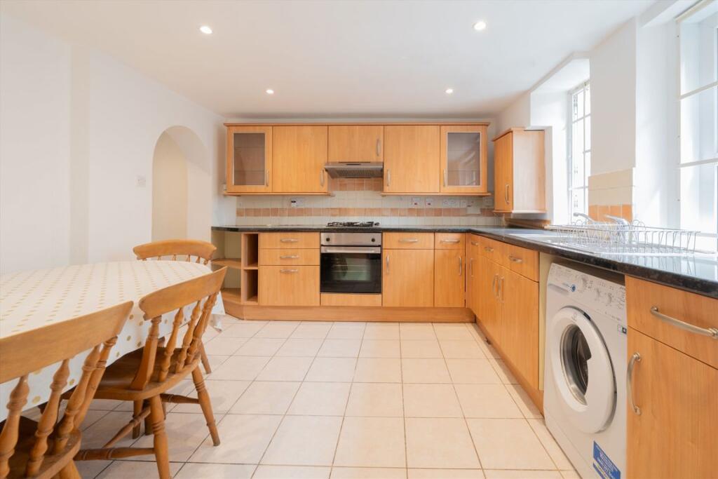 2 bedroom house for rent