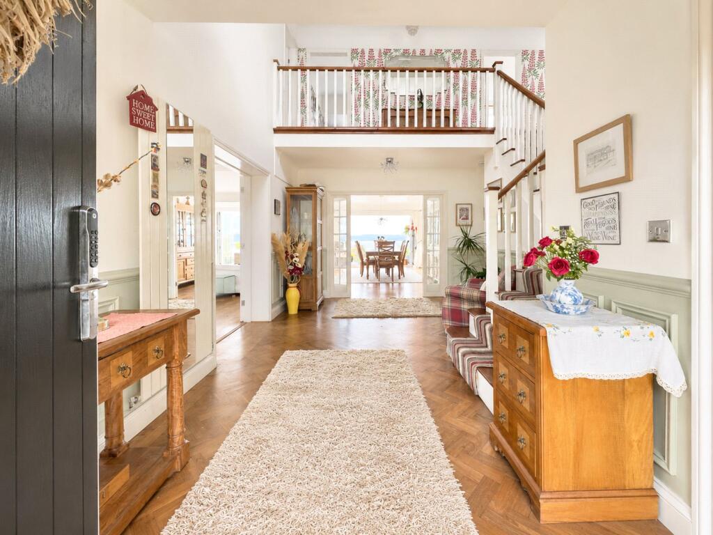 House in Heswall, Liverpool City Region - View 5