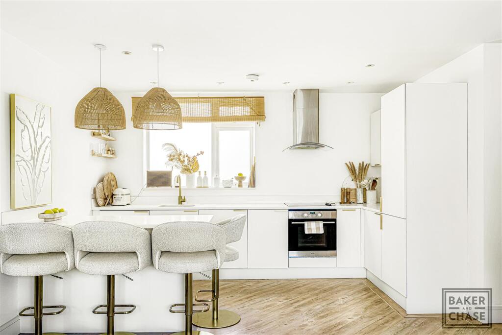 Apartment in Enfield - More