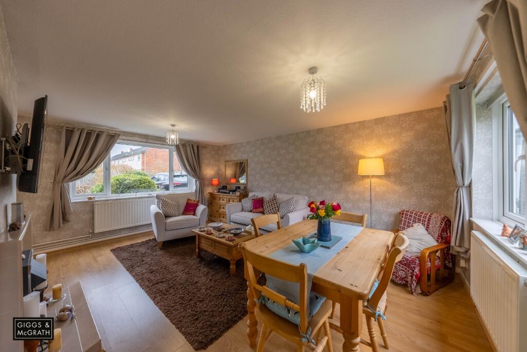Bedford Close, Wyton, Huntingdon, Cambridgeshire, PE28 2HH photo 3