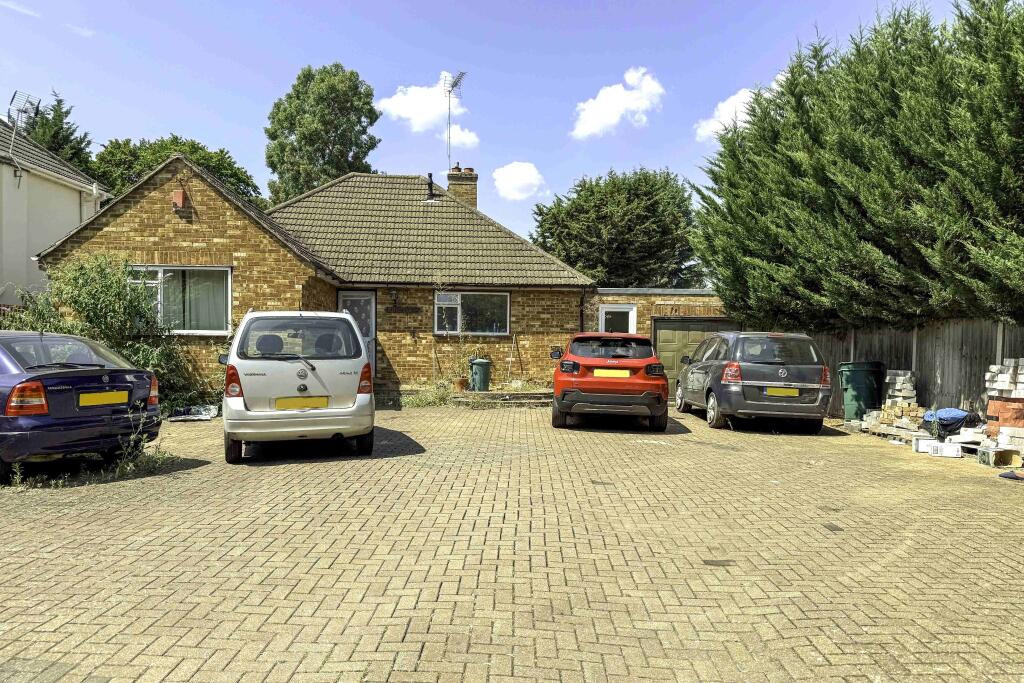 Main image of property: Wraysbury, Berkshire