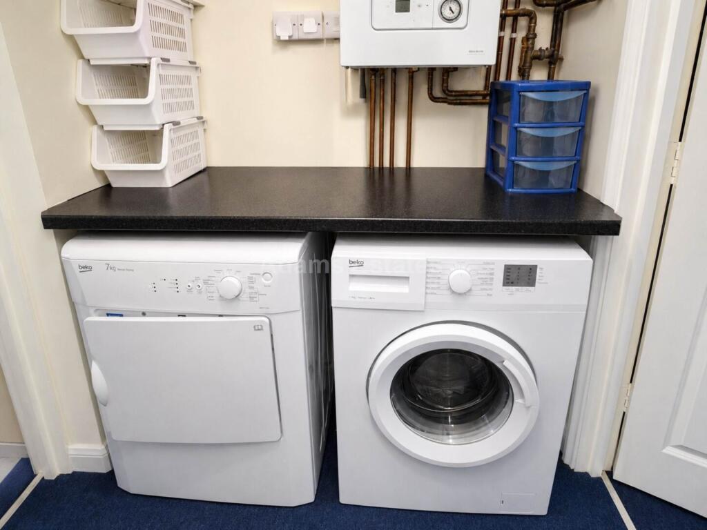 Apartment in Reading, Earley - View 5