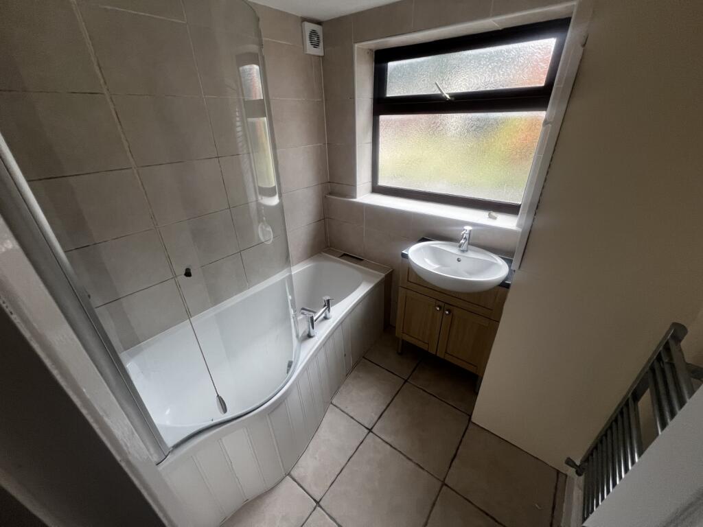 House in Sandwell, West Midlands - View 4
