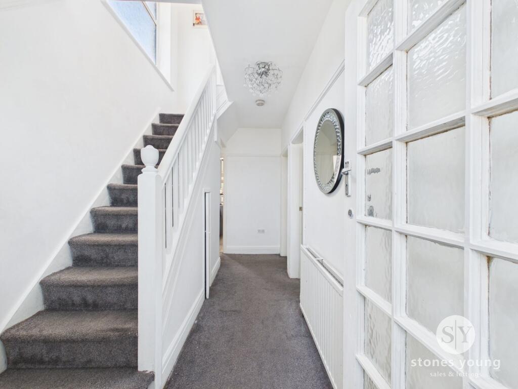 Yew Tree Drive, Blackburn, BB2 photo 5