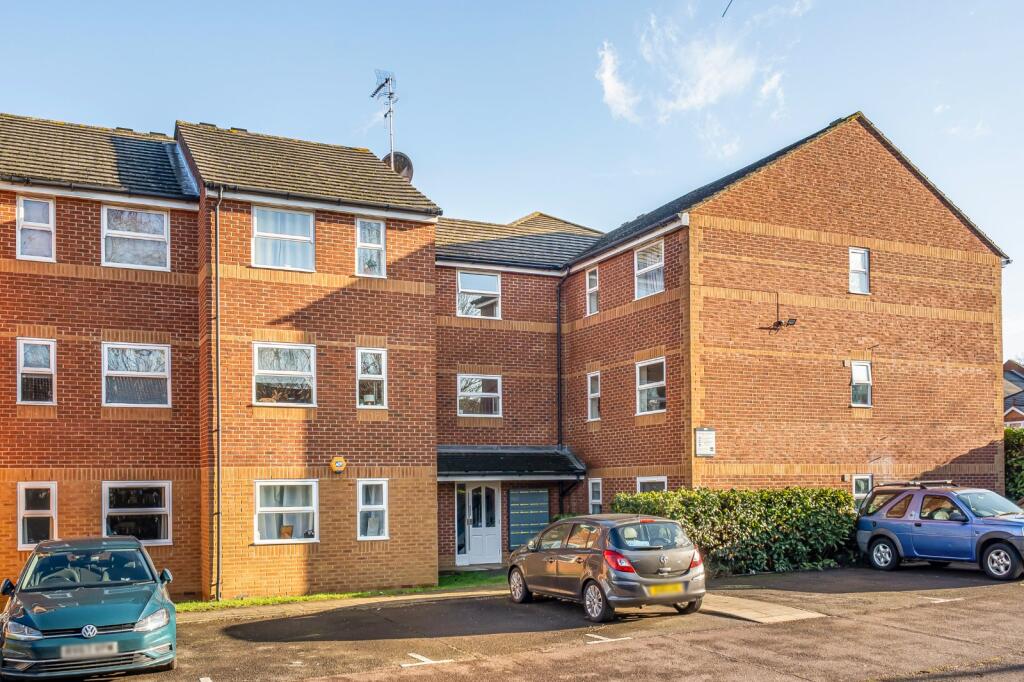 Main image of property: Molyneux Drive, Tooting, London, SW17