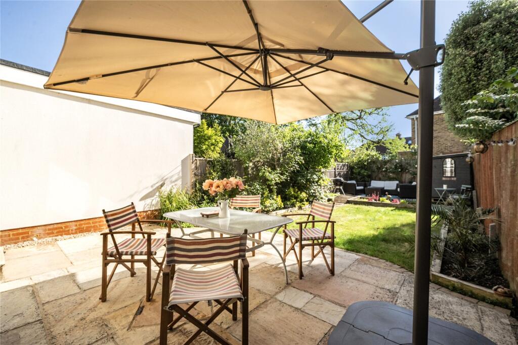 Malvern Close, Surbiton, KT6 photo 4