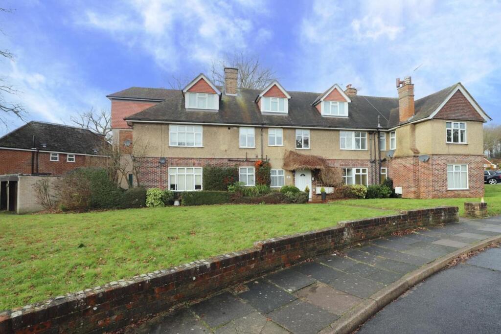 Main image of property: Park Avenue, Ruislip, HA4