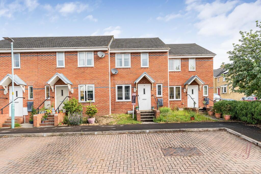 2-bed terraced on Renard Rise, Ebley, Stonehouse, £245,000