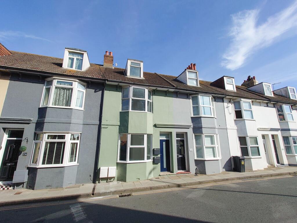 Clifton Road(First Floor Flat), Newhaven photo 3