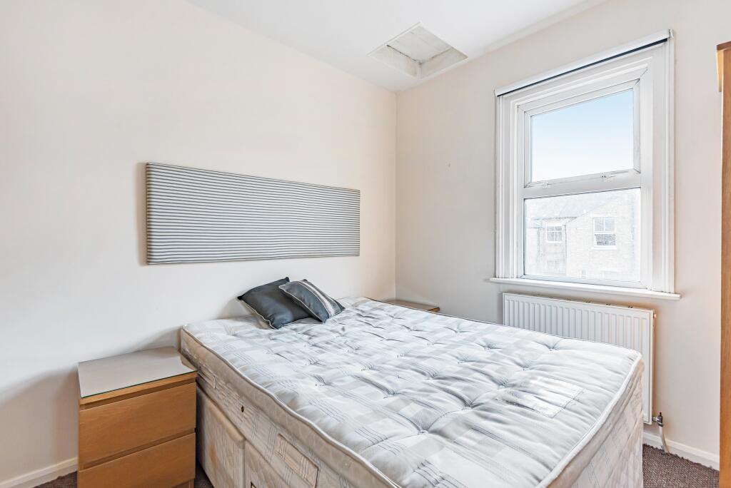 Apartment in Oxford, New Botley, West Oxford - More